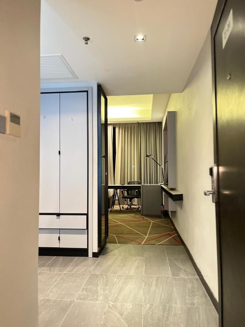 Red M101 By Oak Tree Apartment Куала Лумпур Екстериор снимка